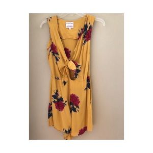 Privacy Please Floral Romper size small